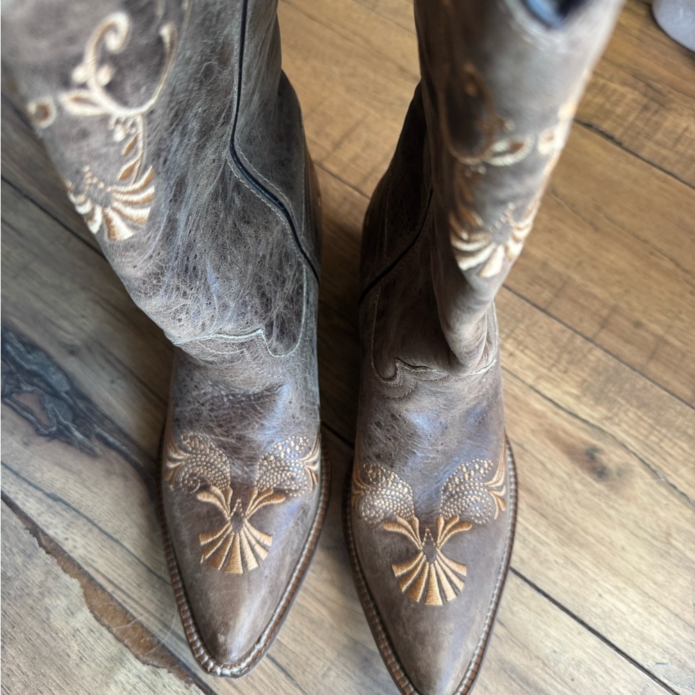 Abilene Boot Co. Brown Leather Boots - Picture 4 of 6